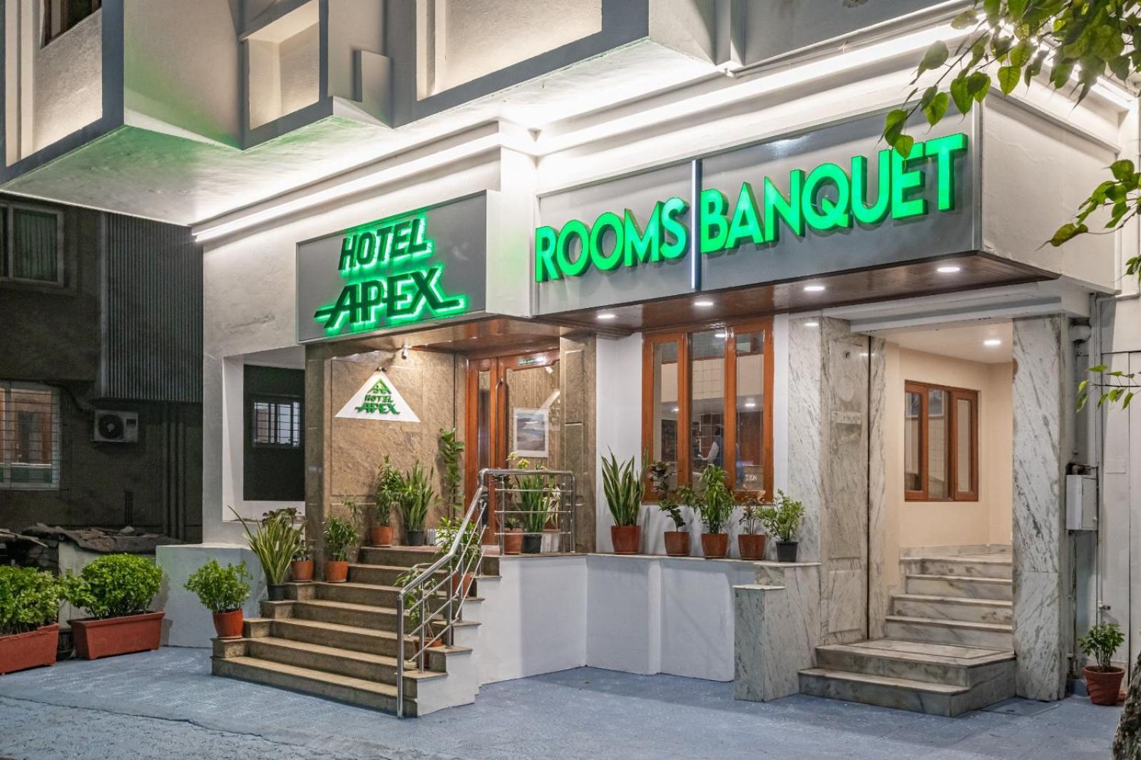 Hotel Apex Surat Bagian luar foto